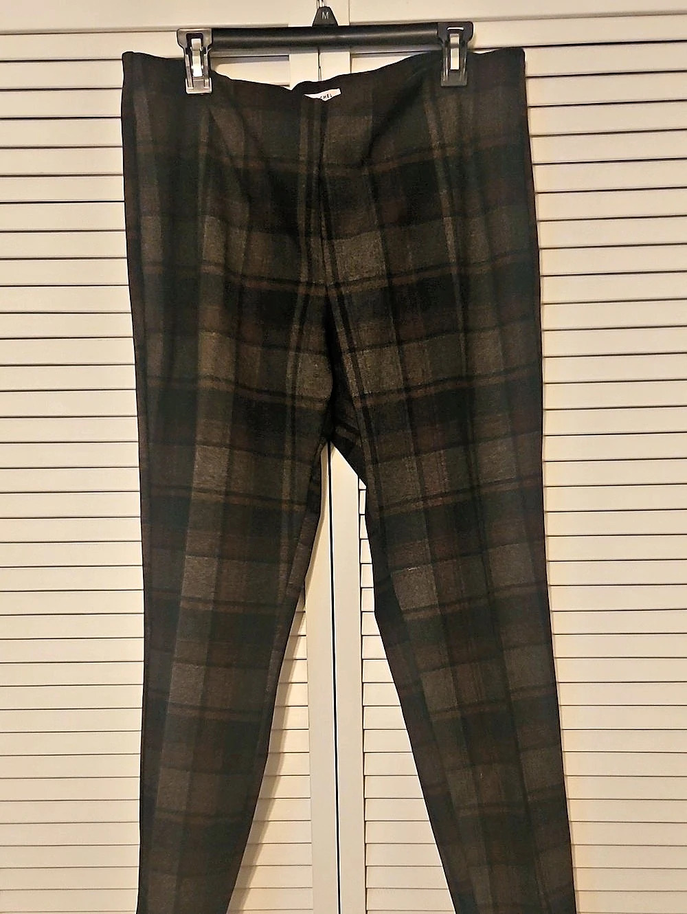 Zac & Rachel Plaid Pants, in Black & Tan And brown Plaid. Size XL.